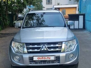 2011 Mitsubishi Pajero IV Рестайлинг 1, серебристый, 2200000 рублей, вид 3