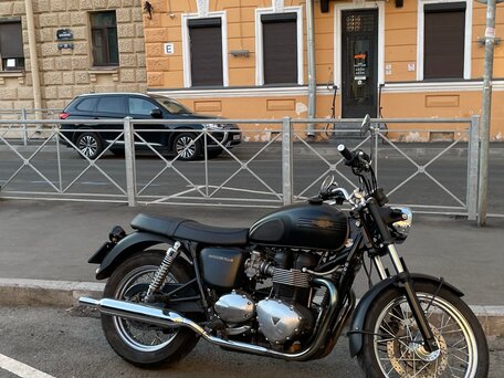 2010 Triumph Bonneville T100, чёрный, 590000 рублей, вид 1