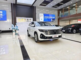 2024 Jetta VS7 I Рестайлинг 2, белый, 1690000 рублей, вид 2