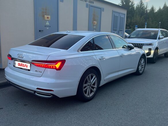 2022 Audi A6 40 TDI V (C8), белый, 4500000 рублей - вид 1