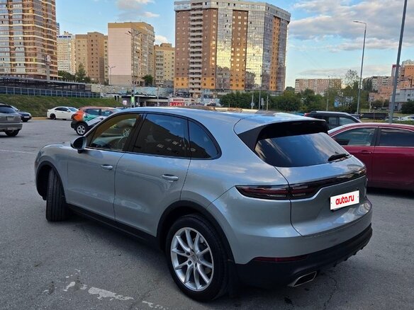 2020 Porsche Cayenne III, серый, 8300000 рублей - вид 6