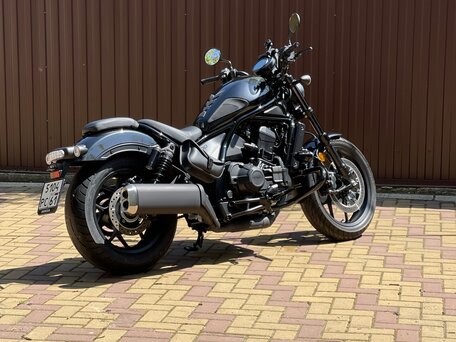 2022 Honda CMX 1100 Rebel, чёрный, 1550000 рублей, вид 4