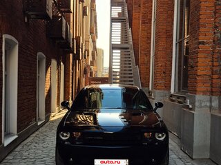 2013 Dodge Challenger III Рестайлинг, чёрный, 2300000 рублей, вид 2