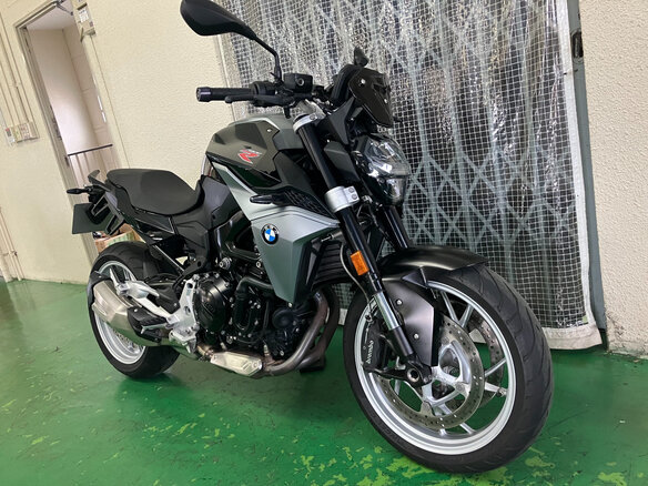 2020 BMW F 900 R, чёрный, 950000 рублей - вид 2