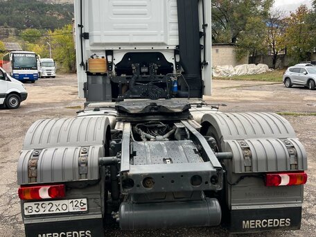 2018 Mercedes-Benz Actros, белый, 7500000 рублей, вид 4