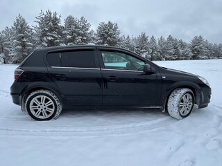 2011 Opel Astra H Рестайлинг, чёрный, 630000 рублей, вид 4