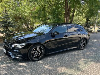 2020 Mercedes-Benz CLA 200 d II (C118, X118), чёрный, 2990000 рублей, вид 3