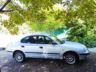 2004 Hyundai Elantra III (XD2) Рестайлинг, серебристый, 300000 рублей, вид 2