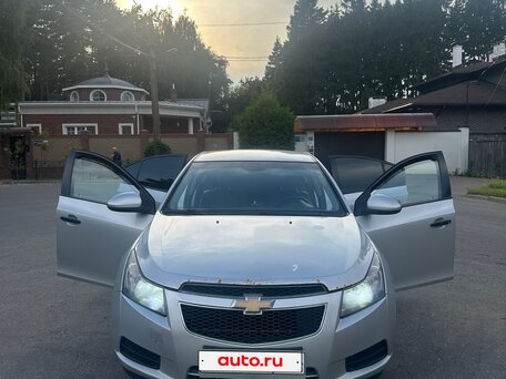2011 Chevrolet Cruze I, серый, 515000 рублей, вид 3