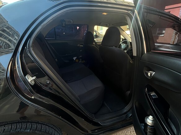 2011 Toyota Corolla X (E140, E150) Рестайлинг, чёрный, 1150000 рублей - вид 18