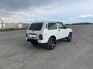 1998 Lada (ВАЗ) 2121 (4x4) I Рестайлинг, белый, 500000 рублей, вид 4