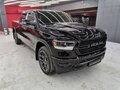 2019 Ram 1500 Crew Cab V, чёрный - вид 2
