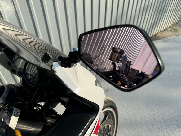 2011 Yamaha FZ1, белый, 700000 рублей - вид 20