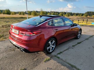 2019 Kia Optima IV Рестайлинг, пурпурный, 2050000 рублей, вид 5