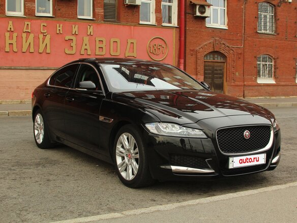 2018 Jaguar XF II, чёрный - вид 3