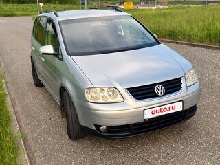 2005 Volkswagen Touran I, серебристый, 560000 рублей, вид 3