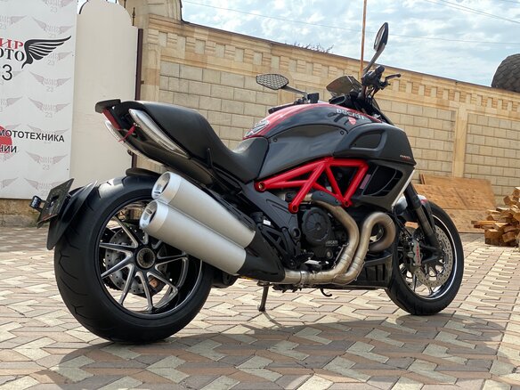 2012 Ducati Diavel Carbon, красный, 999999 рублей - вид 7
