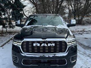 2025 Ram 1500 Crew Cab V Рестайлинг, чёрный, 12116026 рублей, вид 2