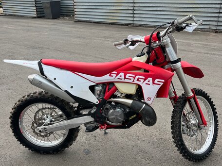 2022 Gas Gas EC, красный, 799000 рублей, вид 1