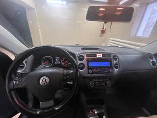 2010 Volkswagen Tiguan I, чёрный, 1150000 рублей, вид 5