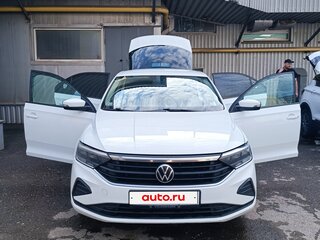 2021 Volkswagen Polo VI, белый, 1350000 рублей, вид 2