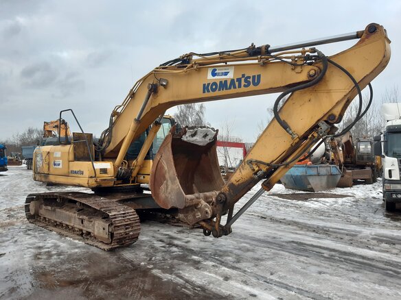 2006 Komatsu PC210, жёлтый - вид 2