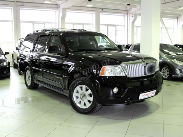 2004 Lincoln Navigator 6-speed II, чёрный