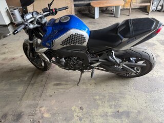 2010 Yamaha FZ1, синий, 650000 рублей, вид 3