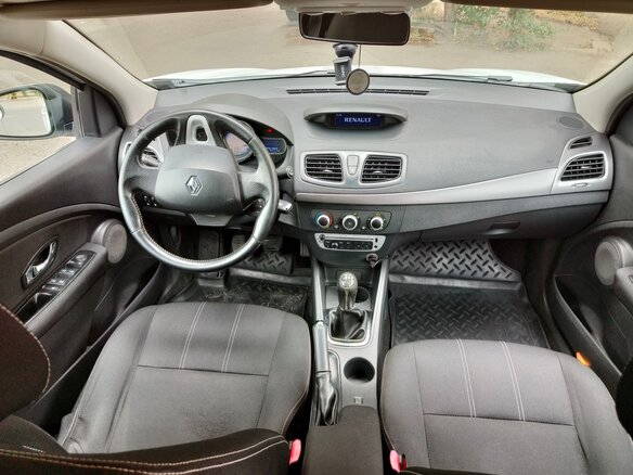 2013 Renault Fluence I Рестайлинг, белый, 815000 рублей - вид 18