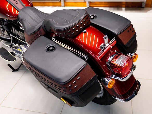 2023 Harley-Davidson Heritage, красный - вид 31