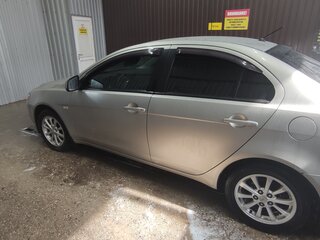 2012 Mitsubishi Lancer X Рестайлинг, серебристый, 830000 рублей, вид 3