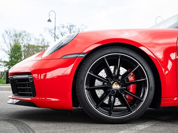 2019 Porsche 911 Carrera 4S VIII (992), красный - вид 20