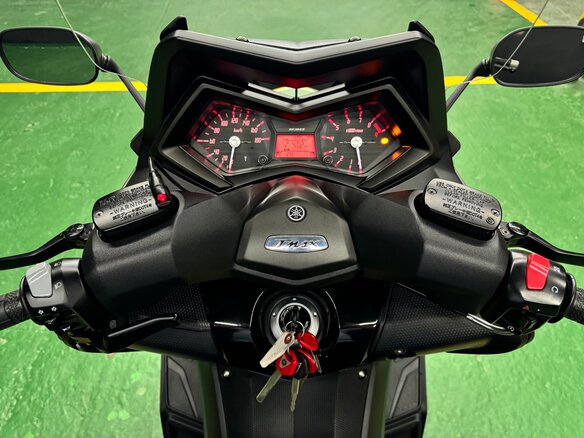 2012 Yamaha TMAX, серый, 750000 рублей - вид 11