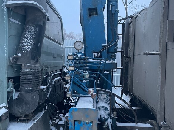 1995 Nissan Diesel, зелёный, 4000000 рублей - вид 4