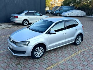 2010 Volkswagen Polo V, серебристый, 599999 рублей, вид 1