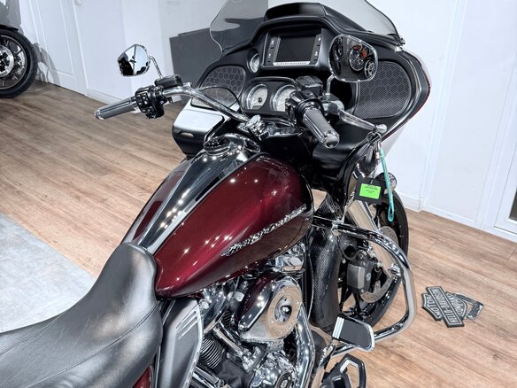 2018 Harley-Davidson Road Glide, пурпурный, 1899000 рублей - вид 31