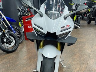 2026 ZXMOTO 820RR, белый, 970000 рублей, вид 3
