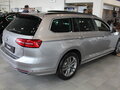 2017 Volkswagen Passat, серебристый - вид 3