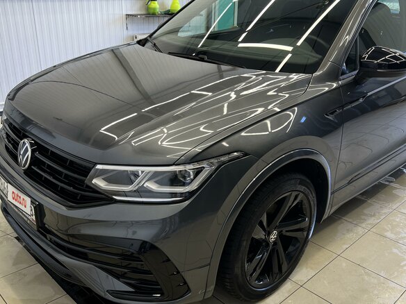 2020 Volkswagen Tiguan II Рестайлинг, серый, 3300000 рублей