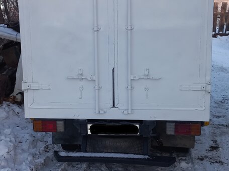 1990 Mazda Titan, белый, 1500000 рублей, вид 2