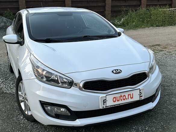 2013 Kia Ceed II, белый, 750000 рублей - вид 2