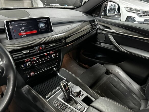 2018 BMW X6 30d II (F16), чёрный, 4800000 рублей - вид 16