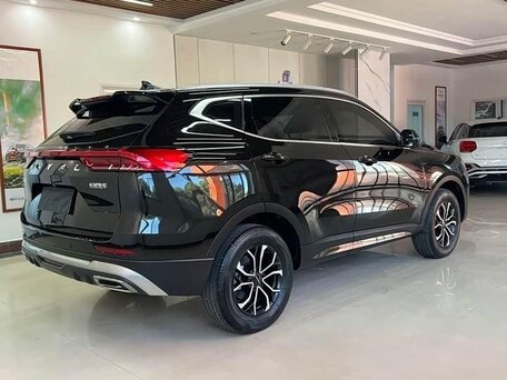 2023 Haval H6 II Рестайлинг, чёрный, 1570000 рублей, вид 4
