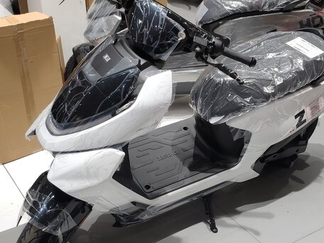 2025 Zeeho AE6+, белый, 150000 рублей, вид 2
