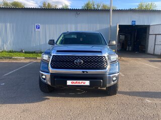 2019 Toyota Tundra CrewMax II Рестайлинг, синий, 5800000 рублей, вид 2