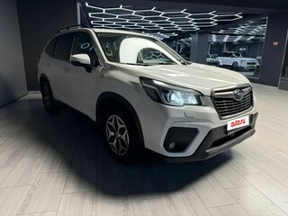 2021 Subaru Forester V Рестайлинг, белый, 2240000 рублей, вид 3