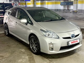 2010 Toyota Prius III (XW30), серый, 990000 рублей, вид 5