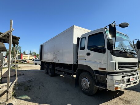 2010 Isuzu Giga (C-series), белый, 5000000 рублей, вид 3
