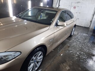 2011 BMW 5 серии 523i VI (F10/F11/F07), золотистый, 1780000 рублей, вид 4
