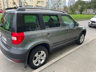2013 Skoda Yeti I, серый, 570000 рублей, вид 4